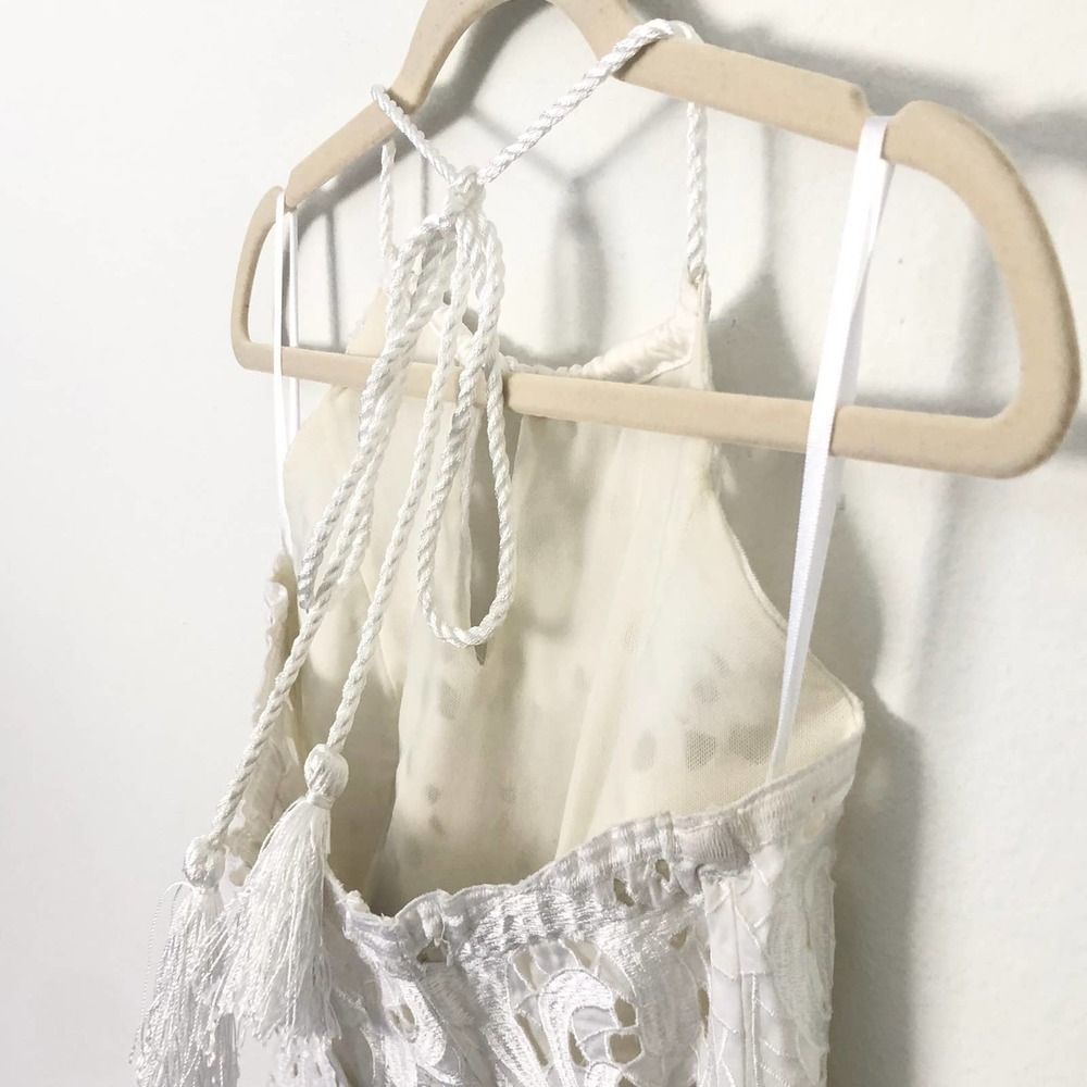 WHBM White Lace Halter Bustier Corset Top - Size 0 - Picture 4 of 10